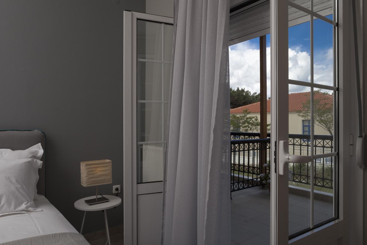 Live In Lemnos Apartments Moudhros Экстерьер фото