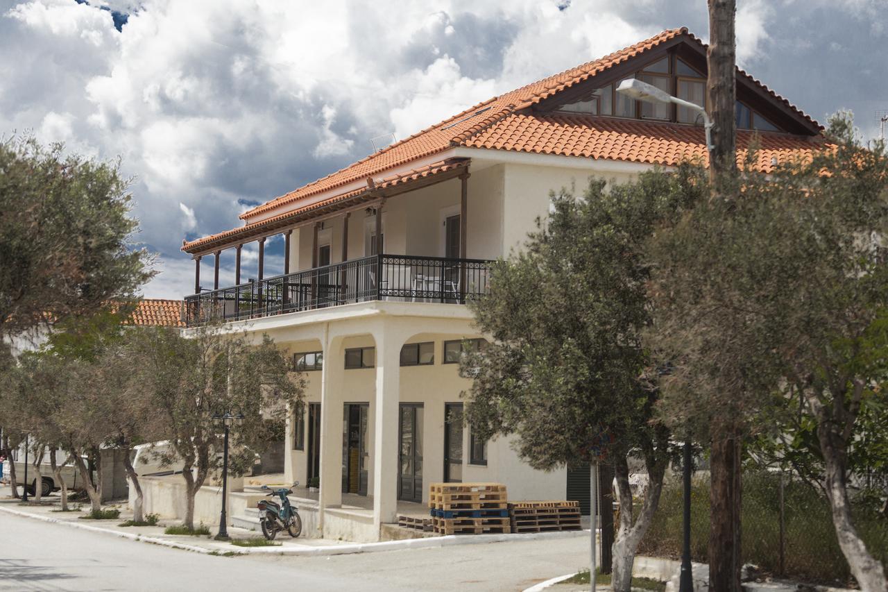 Live In Lemnos Apartments Moudhros Экстерьер фото